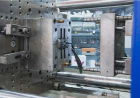 Gilbert Polytech concepteur et fabricant de moules injection plastique, injection thermoplastique et surmoulage